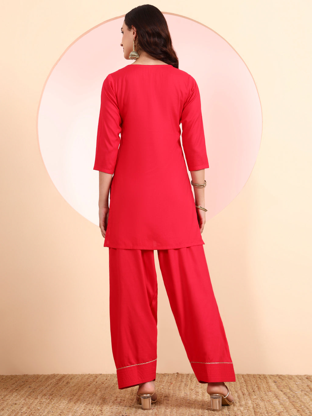 Kurta Set – Stylish & Comfortable